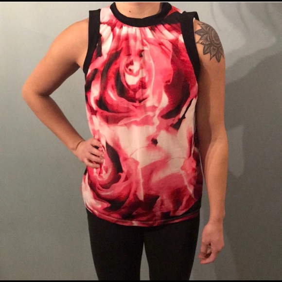 Worthington Tops - Gorgeous rose designed blouse